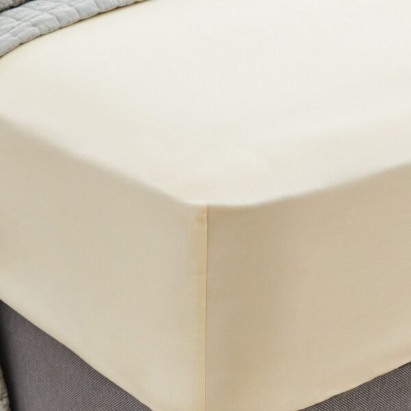 Fitted Sheet Cream 150x200x32cm