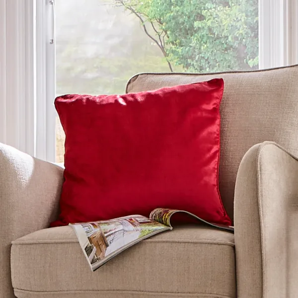 Nigella Cranberry Cushion