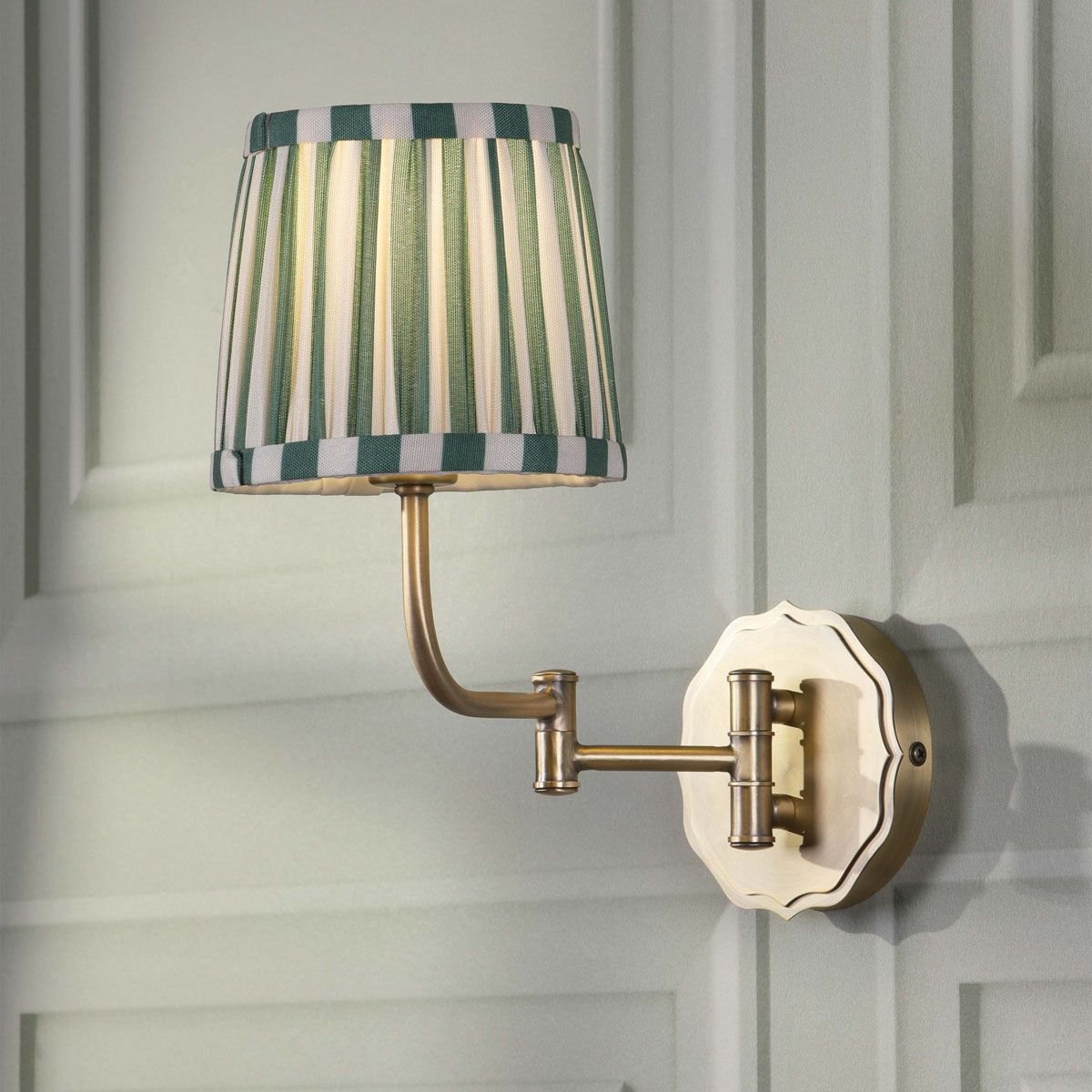 aplique-de-pared-denwick-verde-mate-antiguo-14-cm-x-265-cm