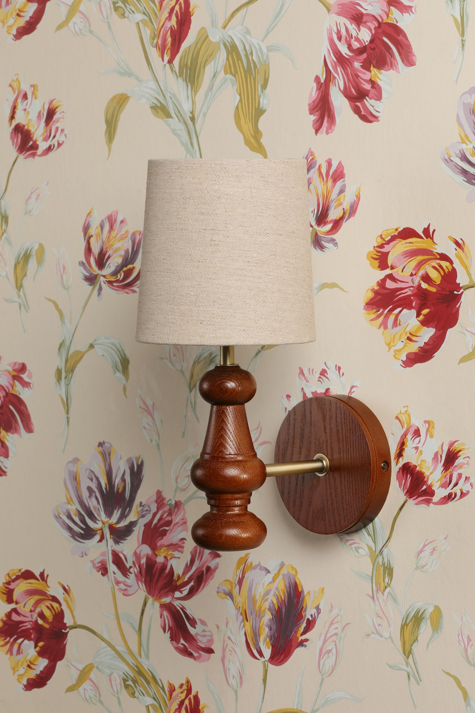 aplique-pared-millbrook-madera-oscura-lino-laura-ashley (5)